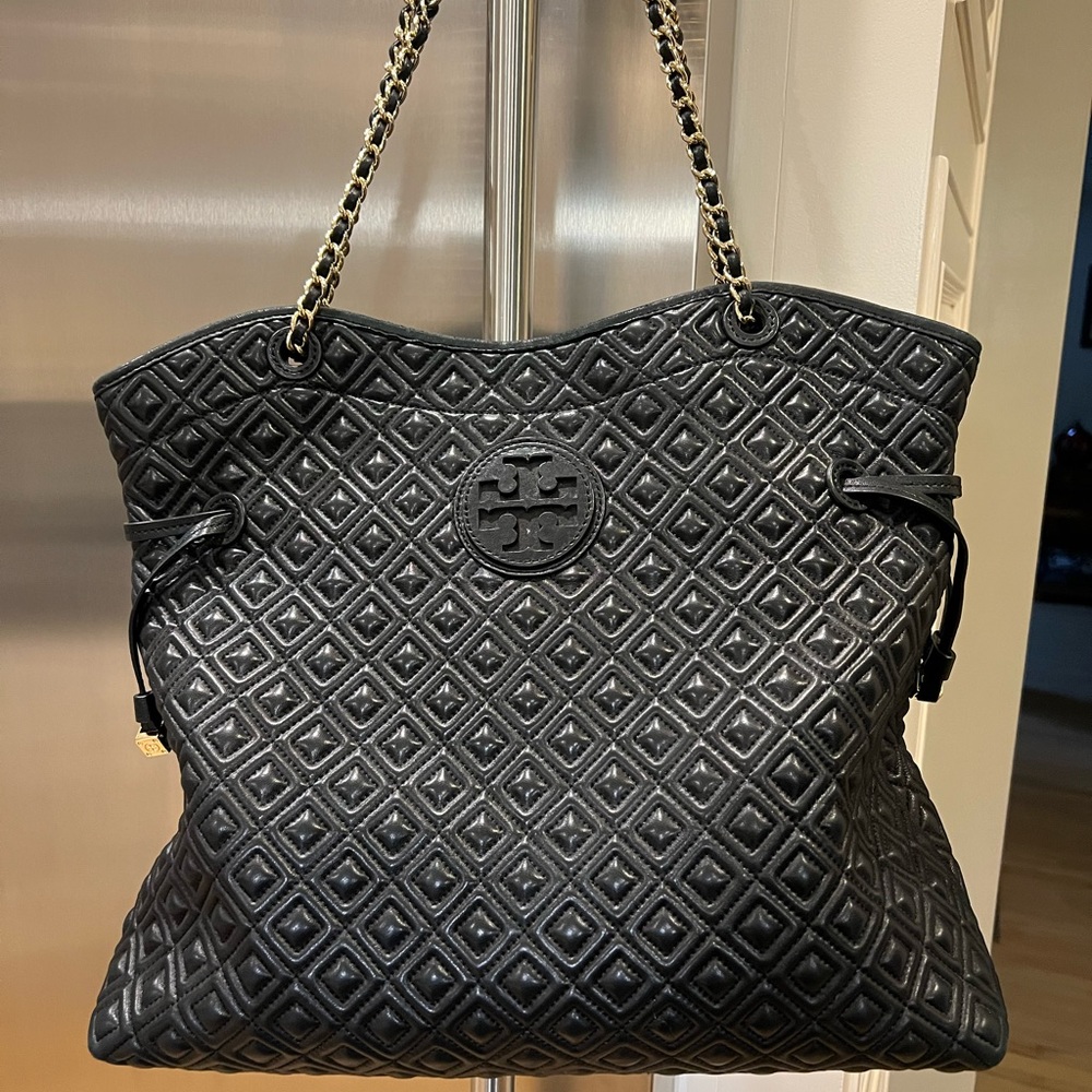 Tory Burch tote , Black leather gently used